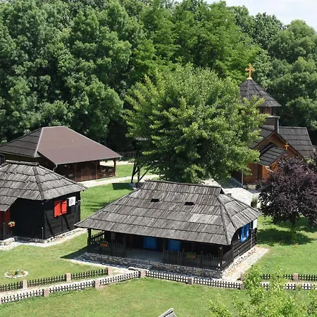 Etno Selo Moravski Konaci Resort *