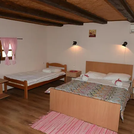 Etno Selo Moravski Konaci Resort *